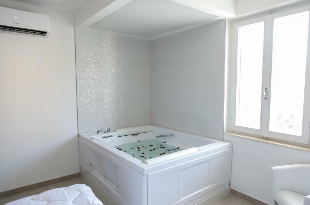 R & D Hotel Alghero Buitenkant foto